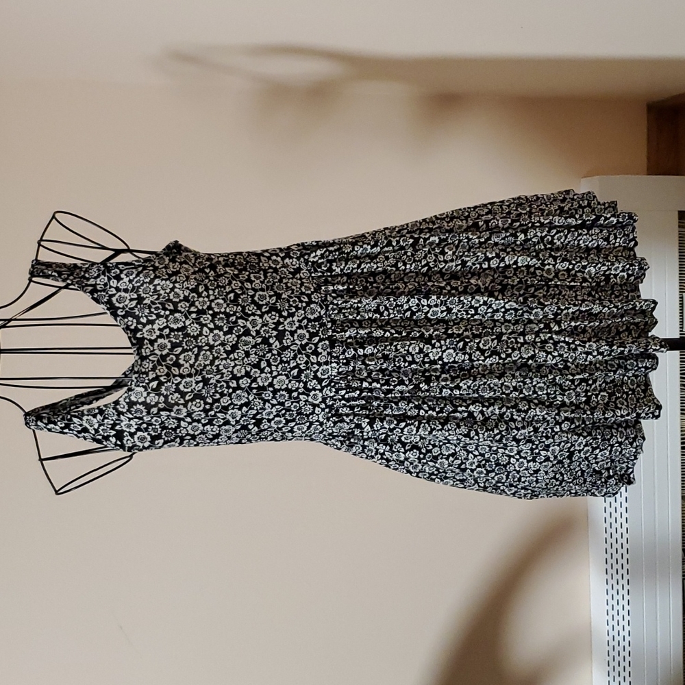 Kimchi Blue flowered sundress size S